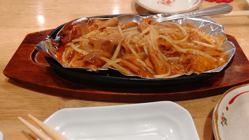 旨味溢れる！ぷりぷりホルモン炒め